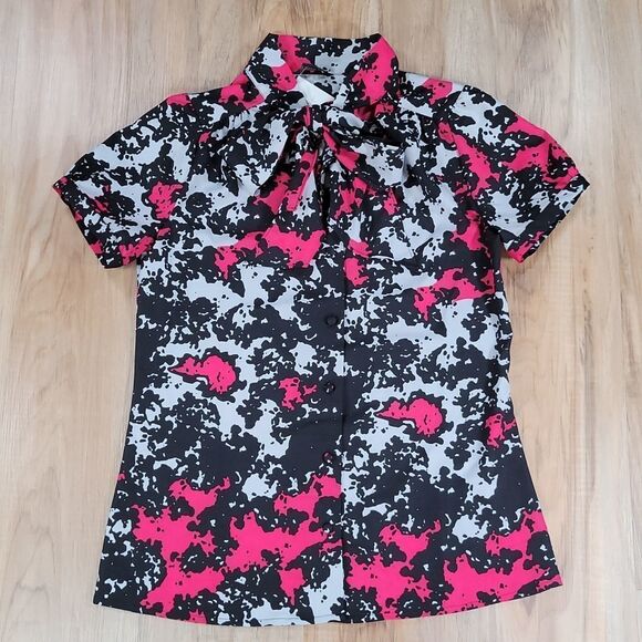 🔹️NWT Banana Republic Pink, Black, & Gray Short Sleeve Blouse Small - Picture 1 of 16
